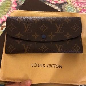 SOLD🌺Louis Vuitton Emilie